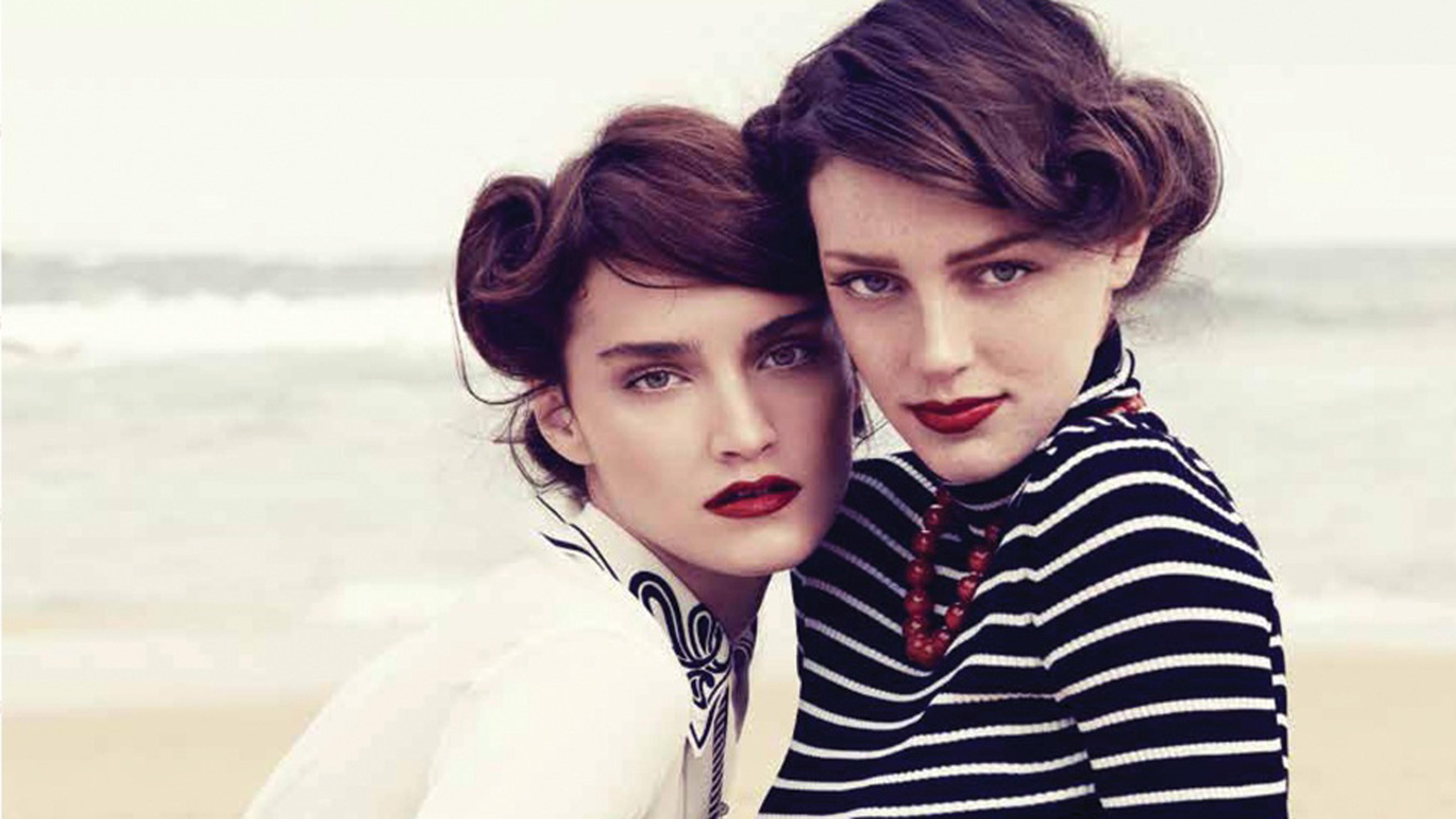 Nautical fashion: ahoy, there!