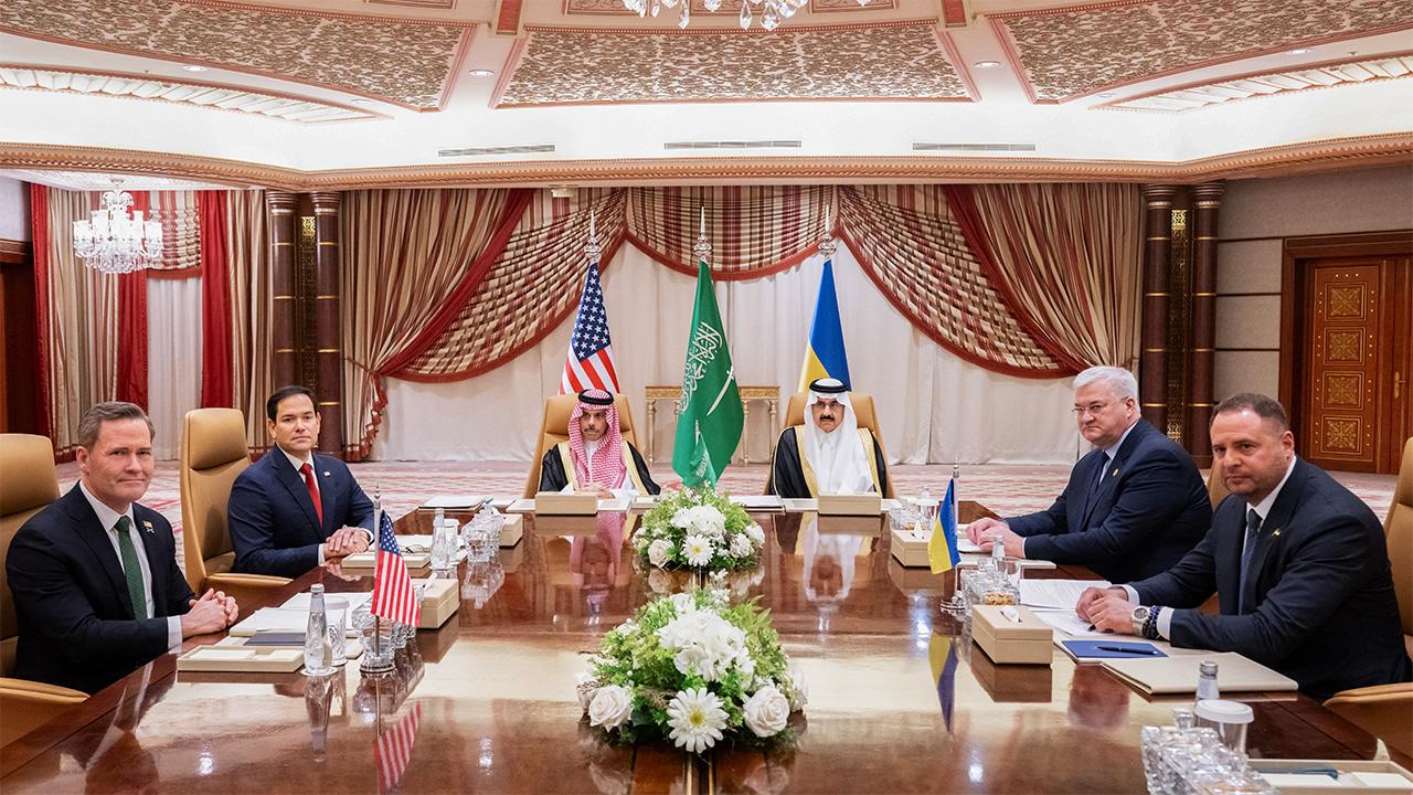 Ukraine accepts US ceasefire proposal, Russia strikes Zelensky’s hometown
