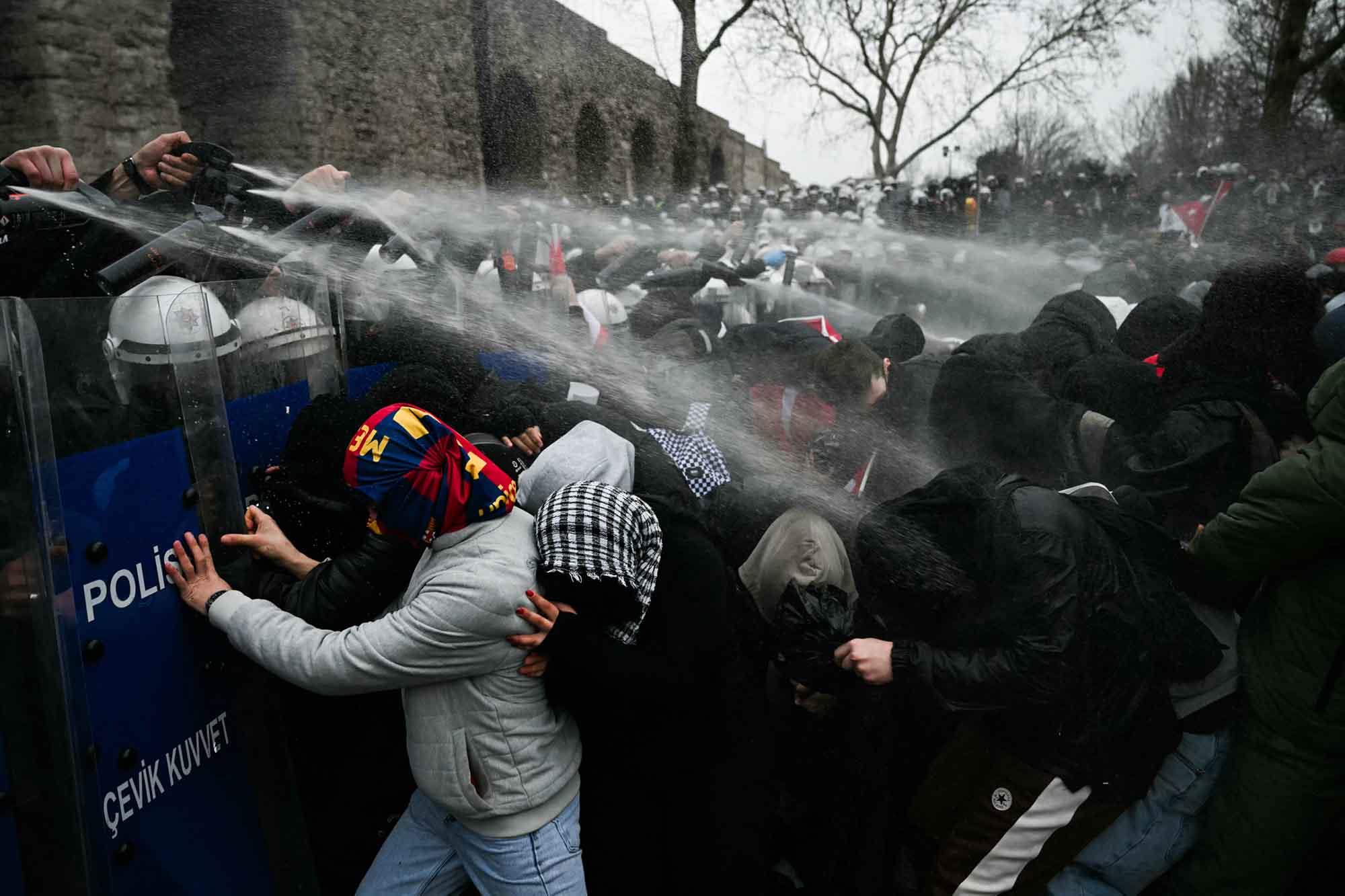 Turkish protests continue and the 2032 Brisbane Olympics bolts out of the blocks