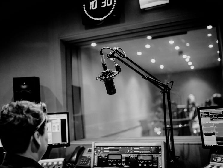 fallback radio image