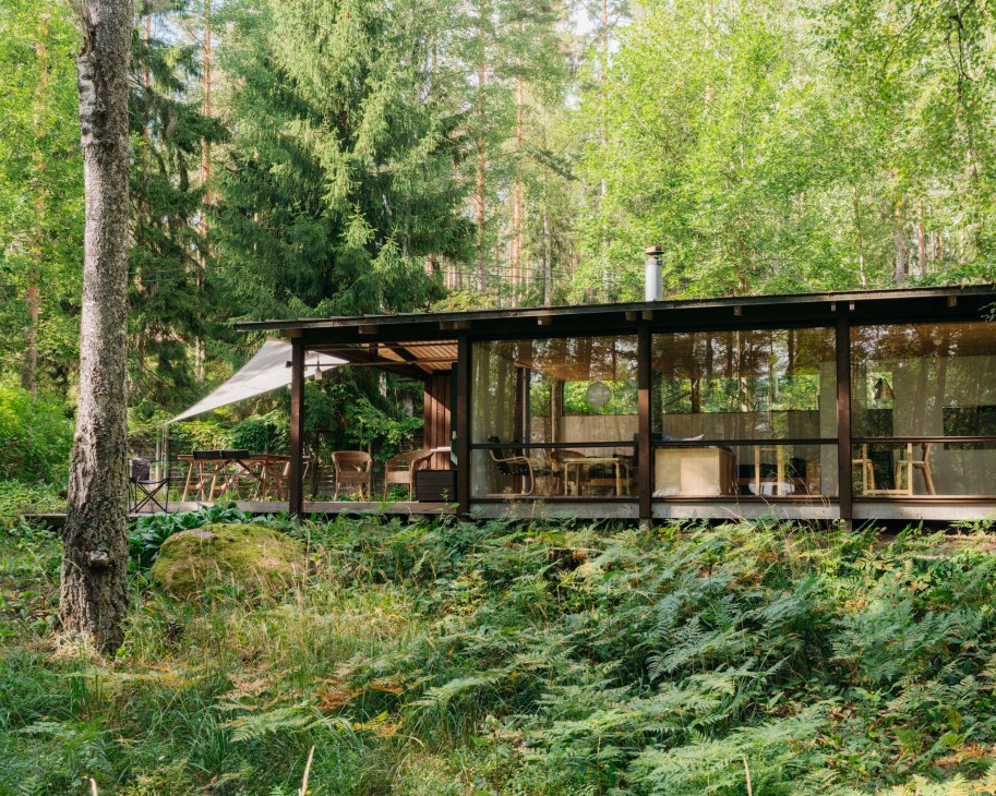The exterior of Sommelo