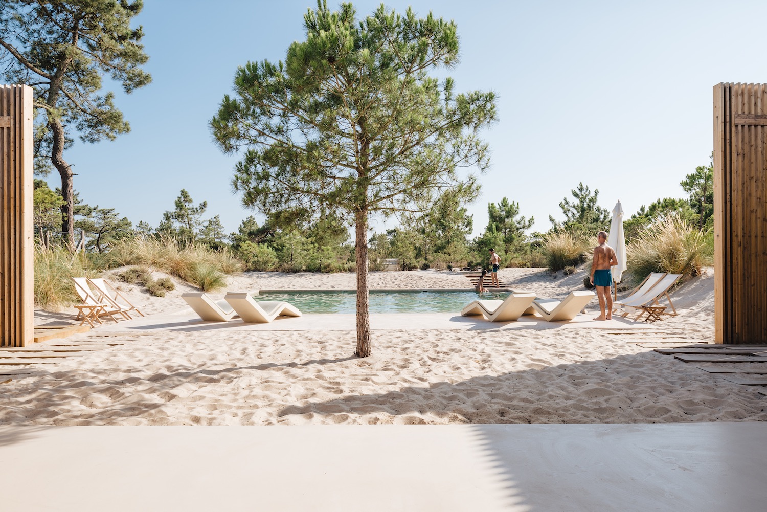 Best beach house in Portugal outdoor pool - House in Troia, Setubal, Portugal.