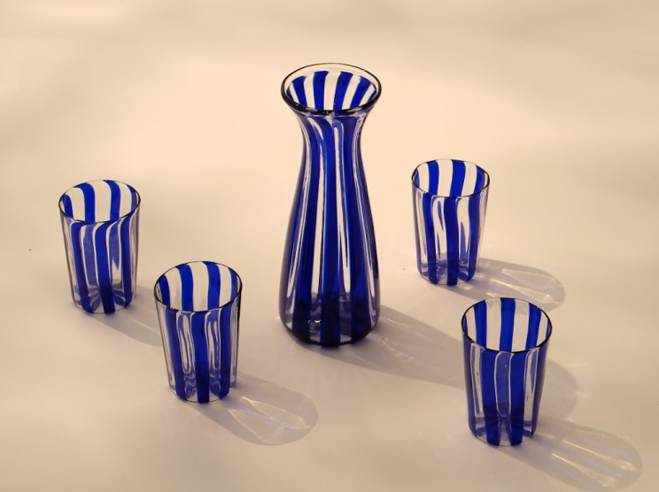 The most beautiful outdoor furniture for long summer dinners