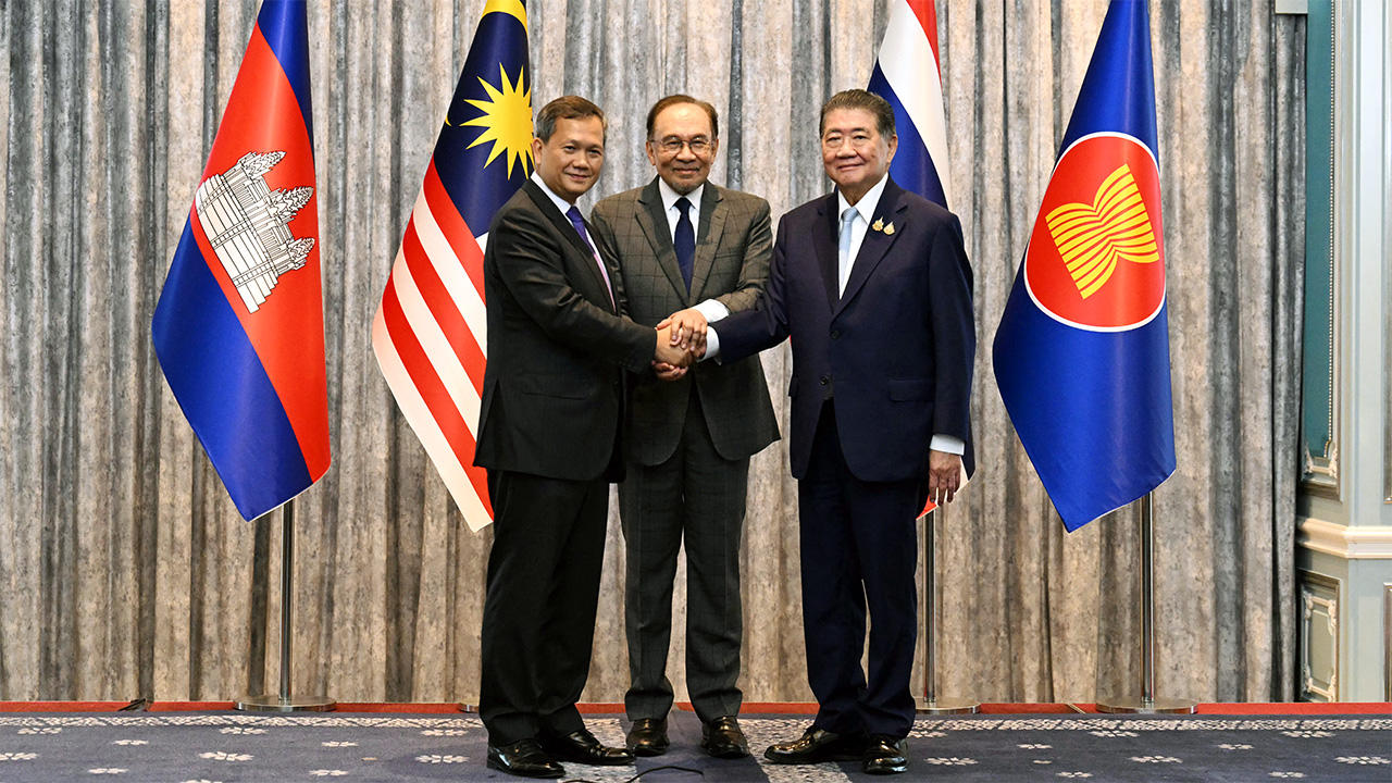 Malaysia hosts Thai-Cambodia peace talks as ceasefire holds 