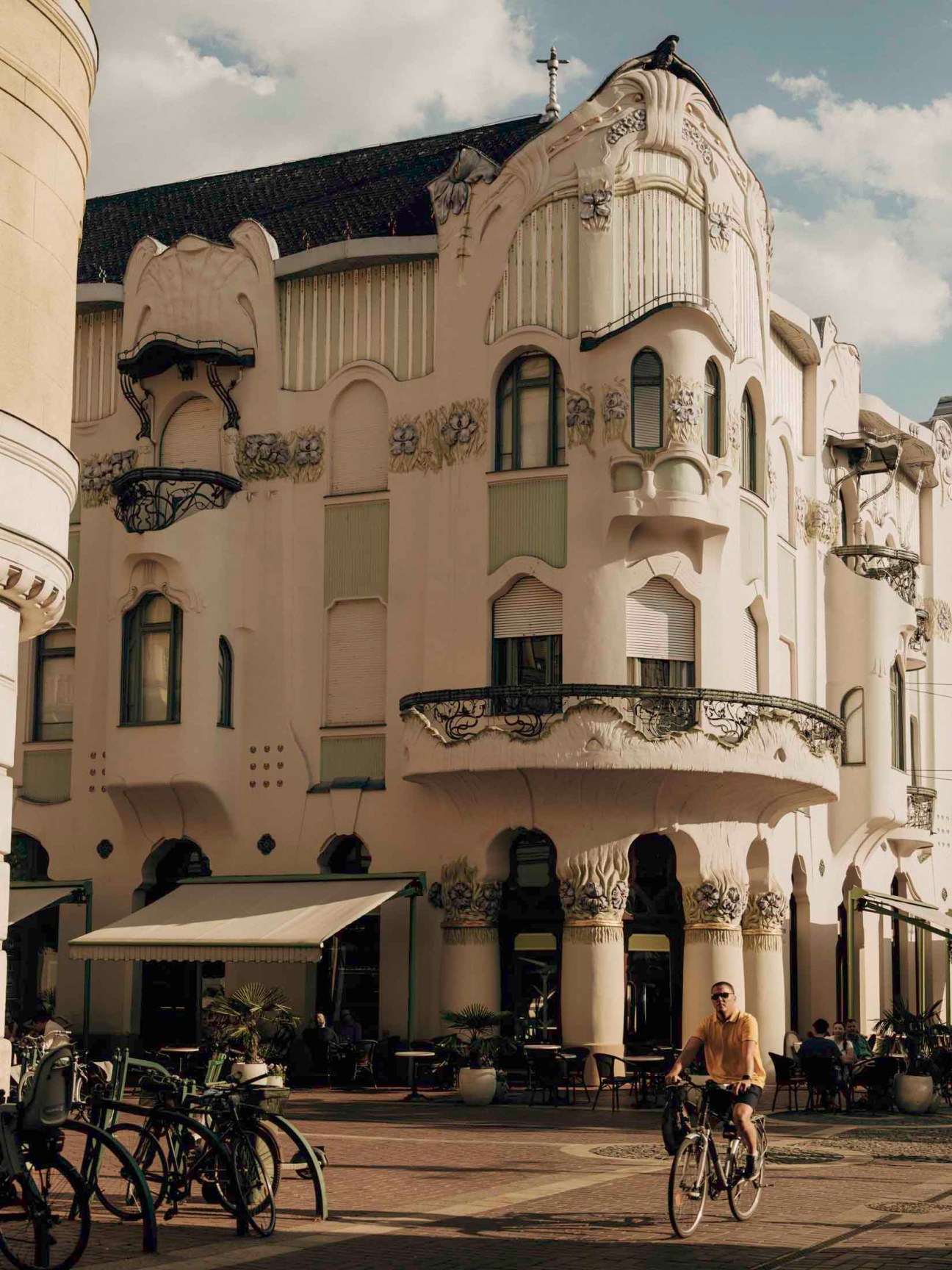 Reök Palace