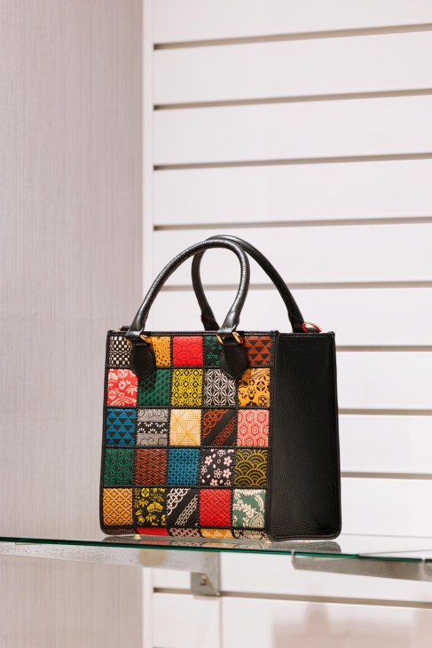 Maekawa Inden, bag