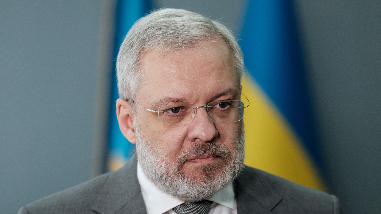 Ukraine suspends its justice minister as corruption scandal continues 