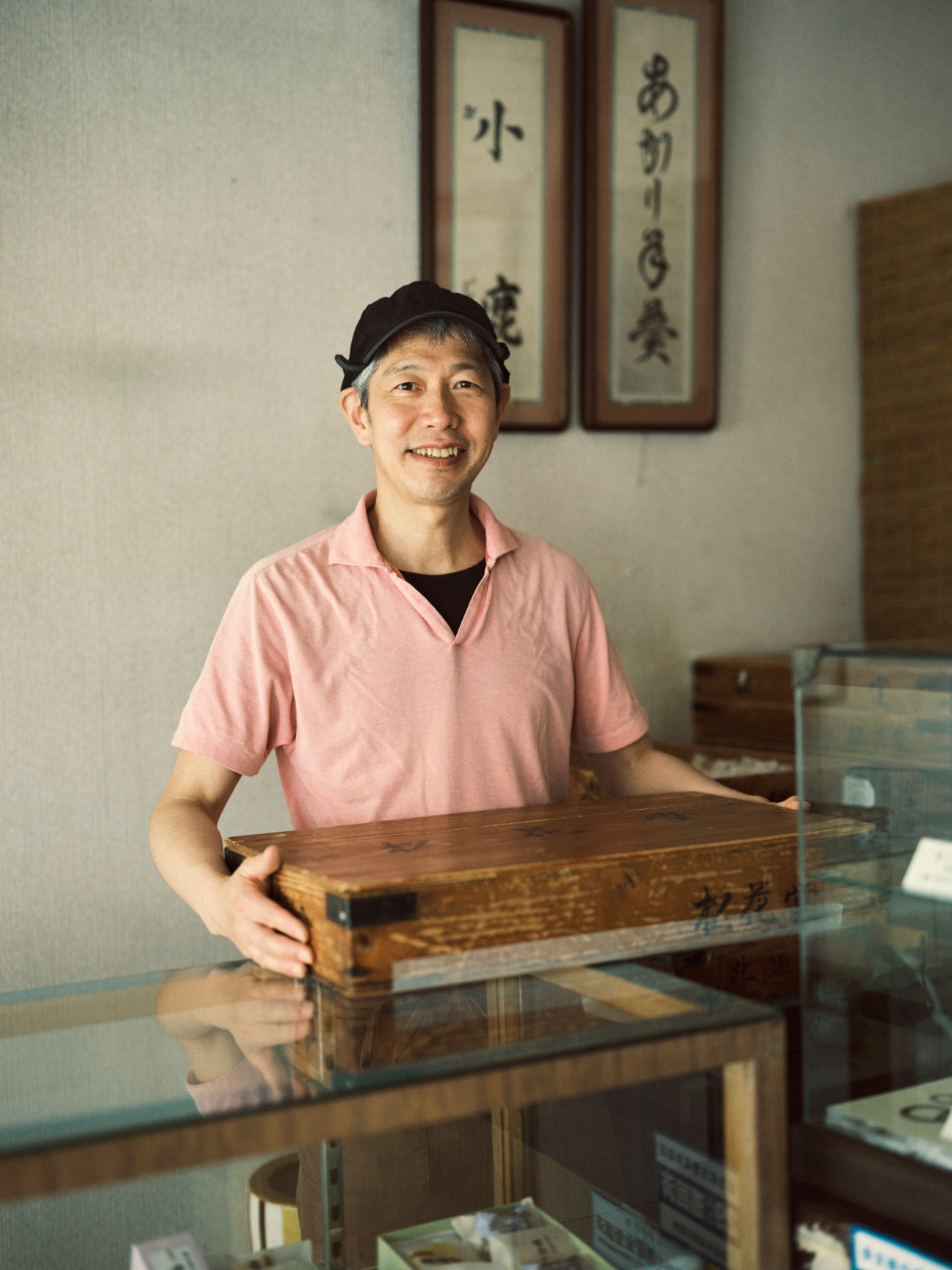 Kenji Oguchi at Kita-Kamakura Shokado confectionery shop