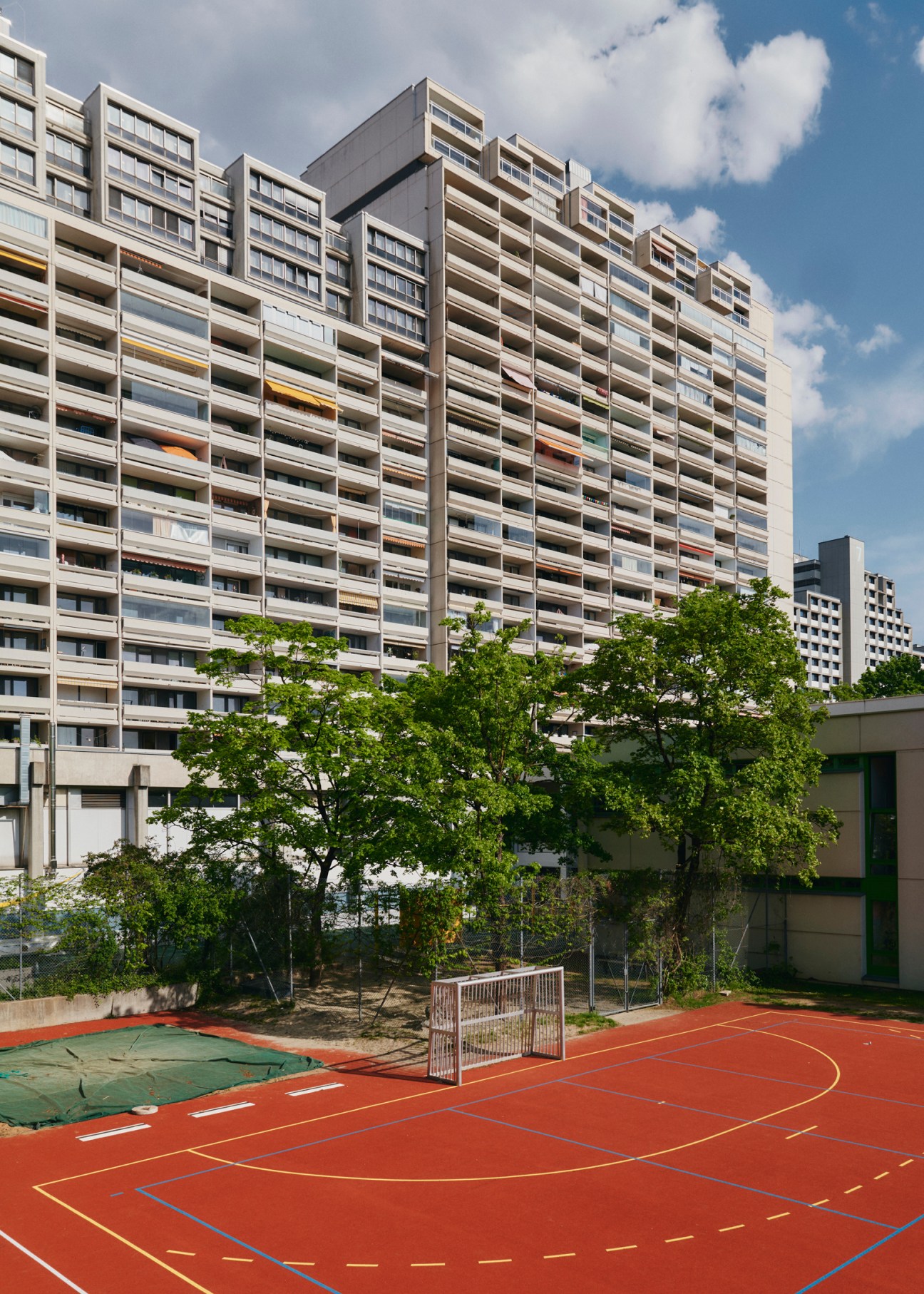 People engaged in sports activities in Olydorf