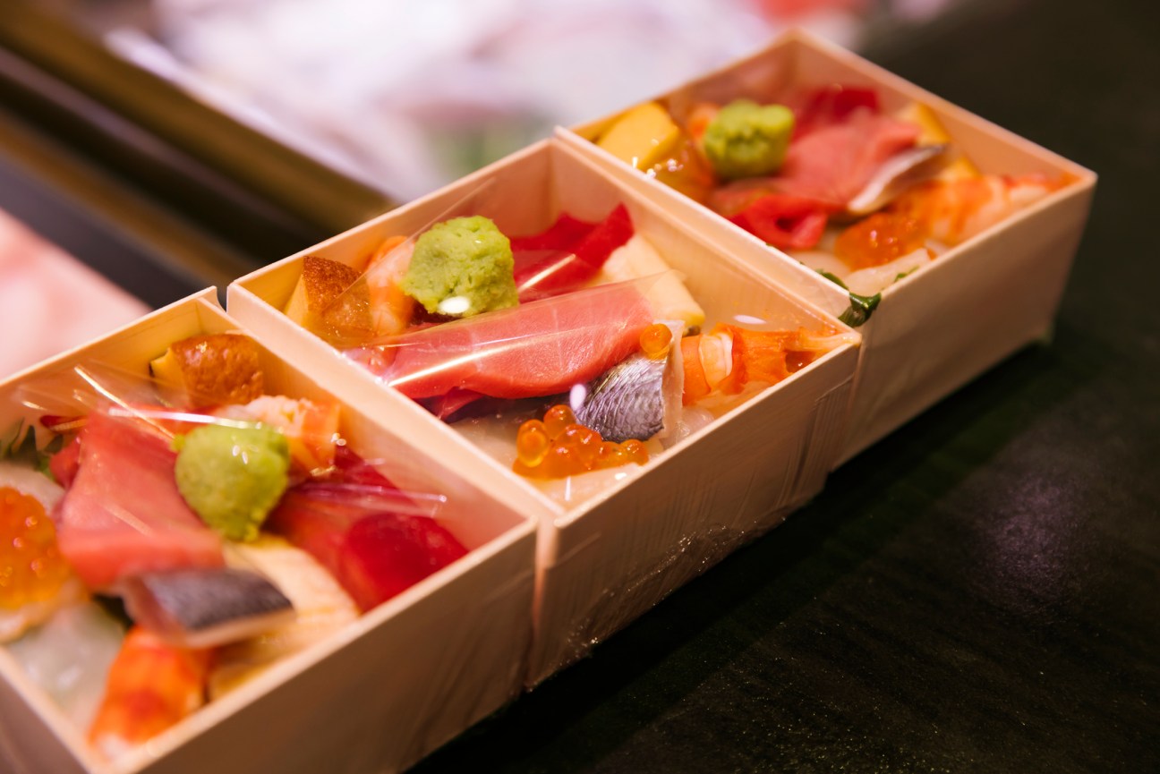 Premium fish lunchboxes