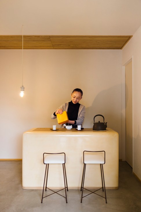 Welcoming guests with freshly brewed tea