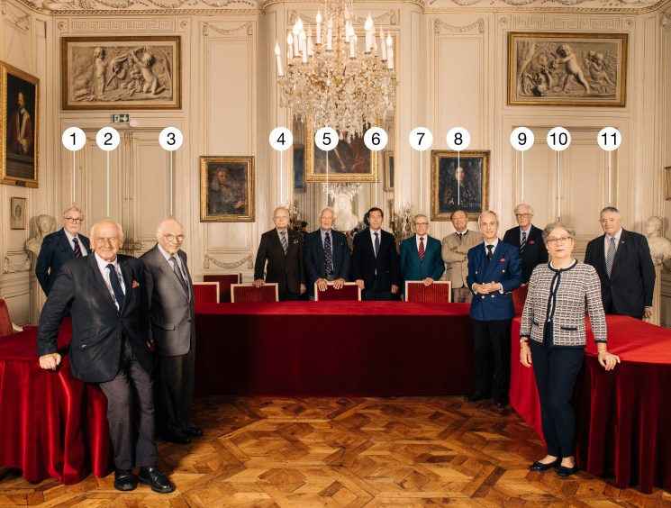 cabinet_numbered.jpg