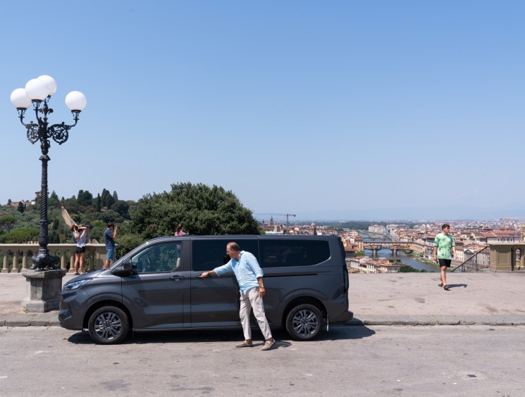 ford-tourneo_hres-5.jpg