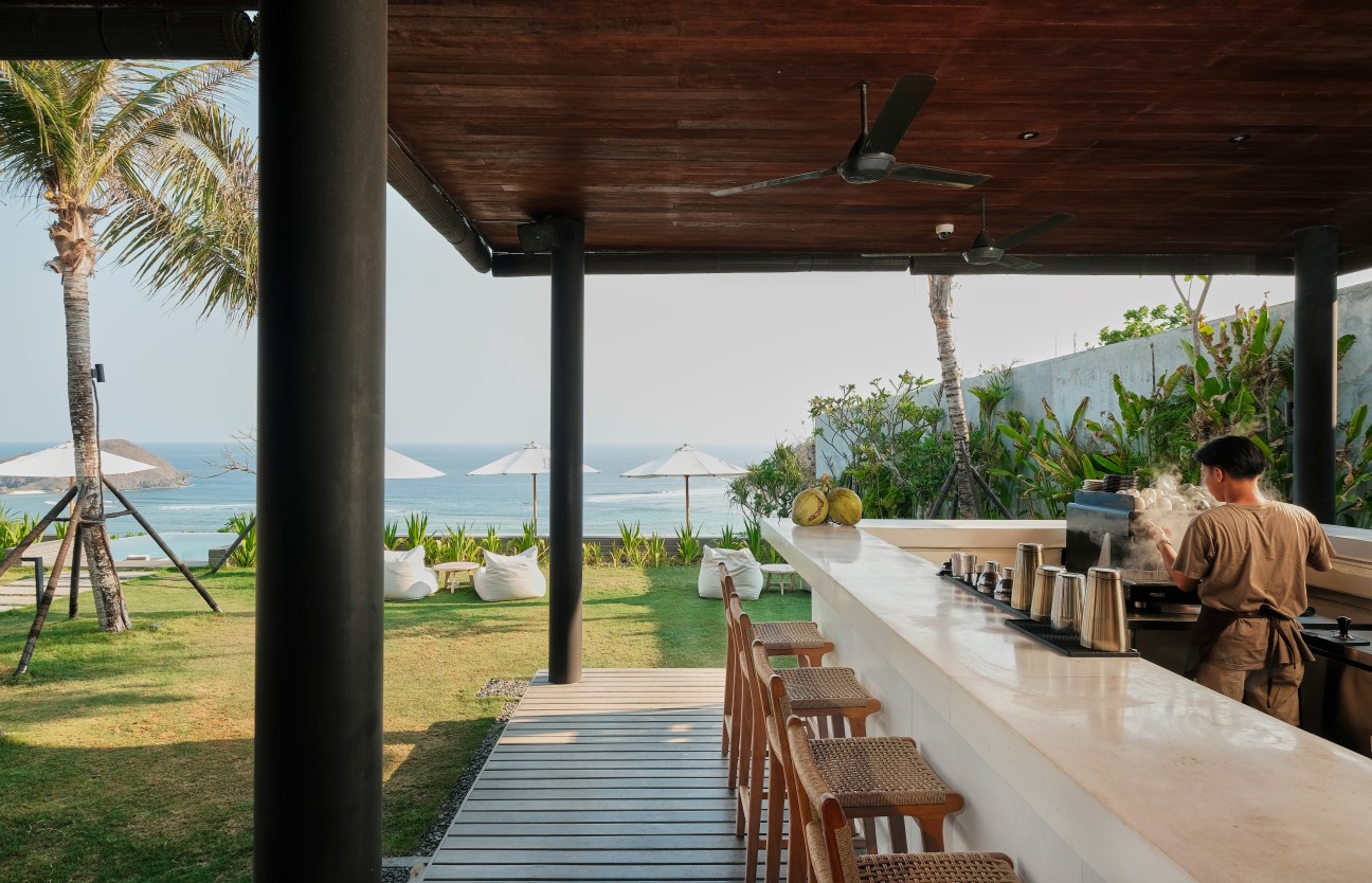 Somewhere Lombok bar