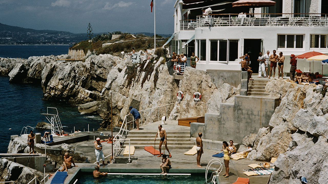 The bliss of the French Riviera, Portuguese fashion and cartography
