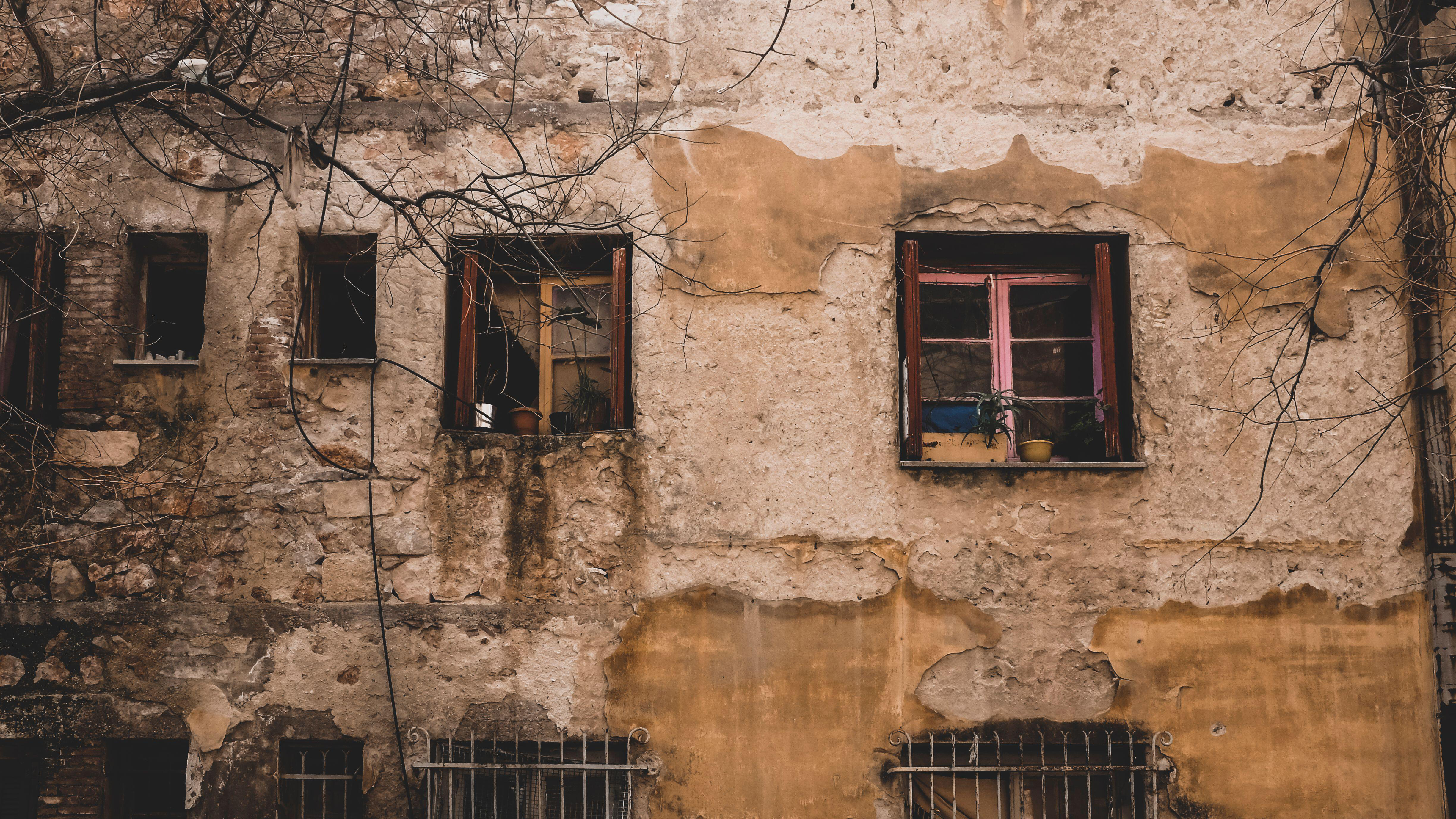 Tall Stories 208: Ta Prosfygika, Athens