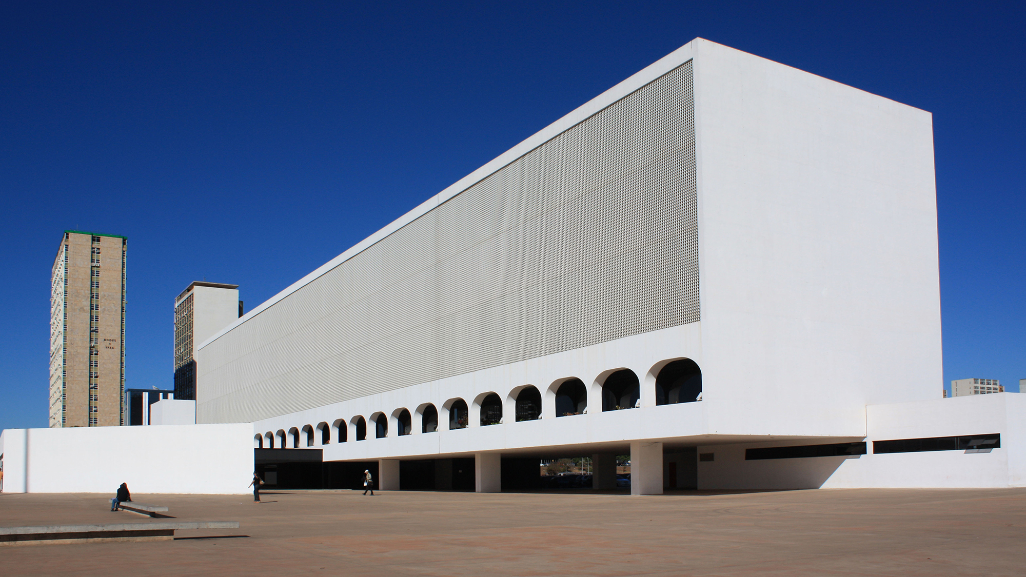 Extra: ‘Brasilia: Life After Design’