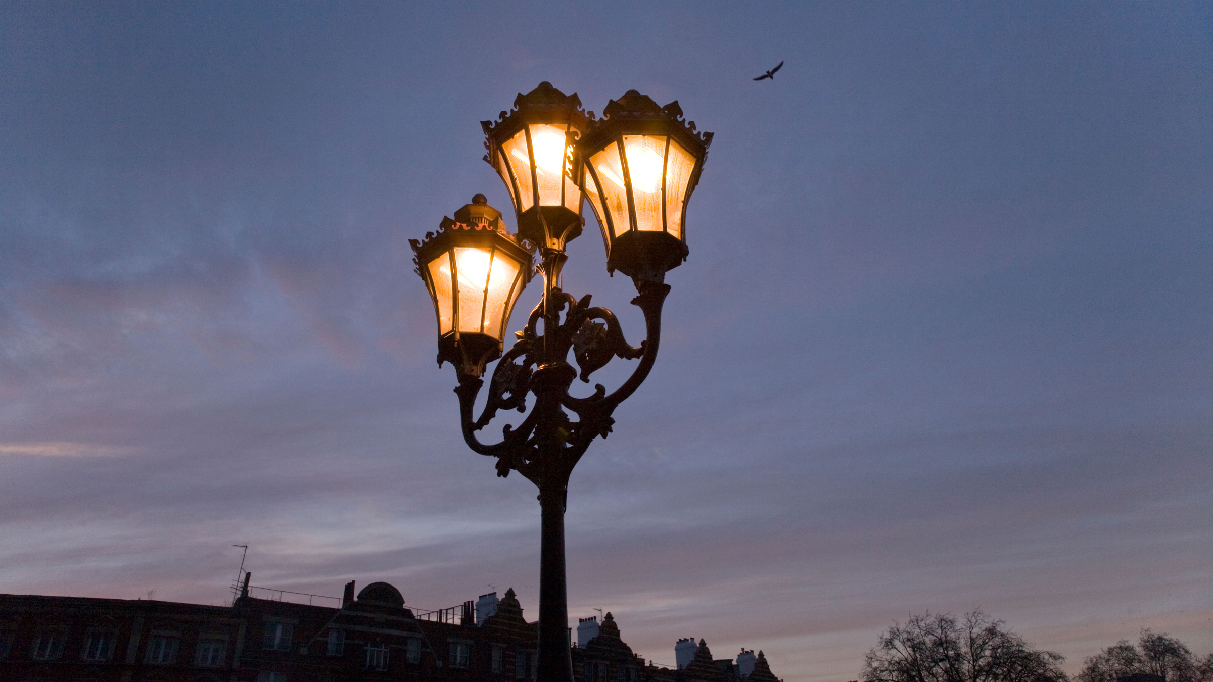 Tall Stories 42: London’s gas-lit lamps