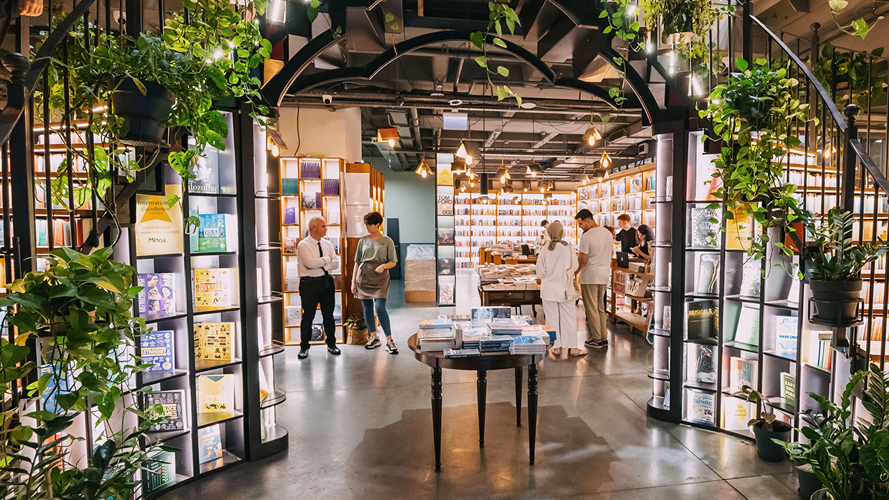 Alexei Navalny’s memoir, Minoa bookshop and Sicilian food