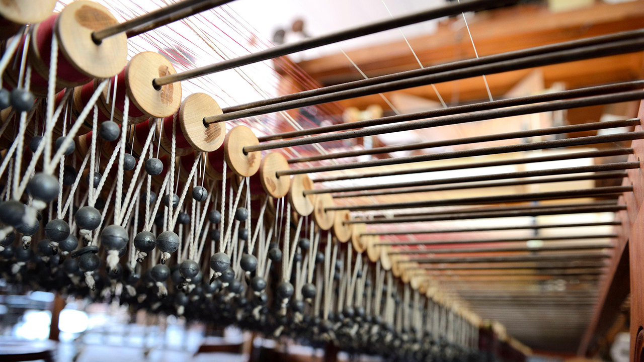 Extra: Silk-weaving in Lyon
