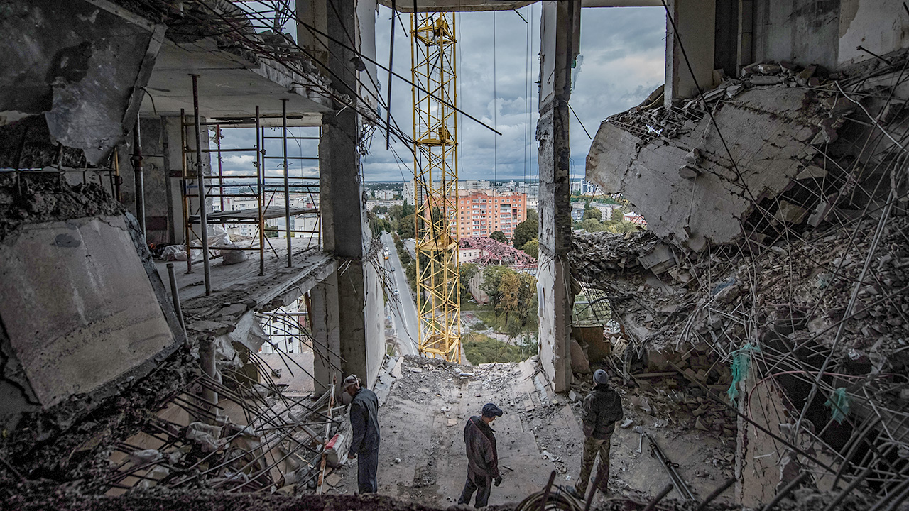 Conflict and the city: rebuilding