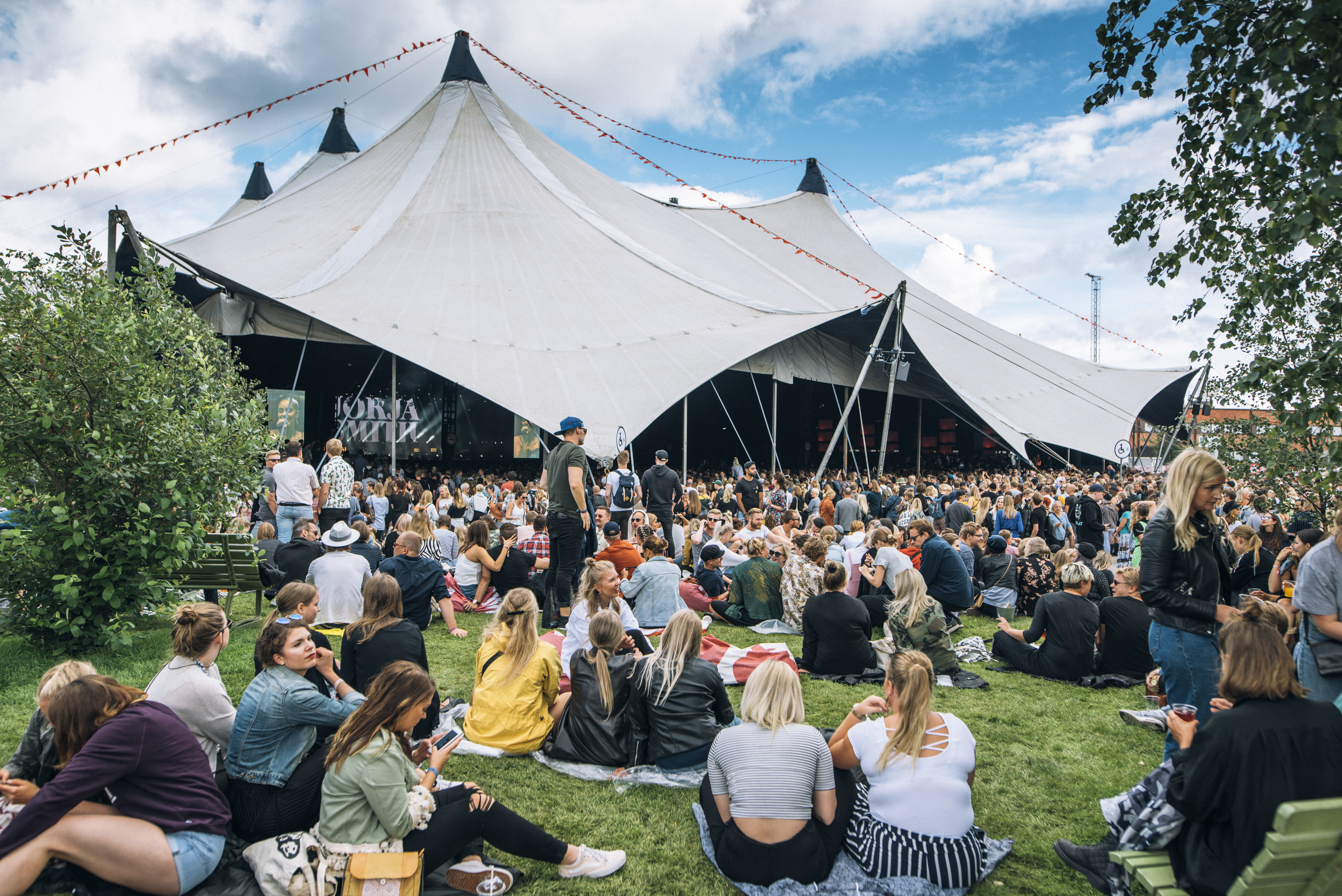 Perfect music-festival food
