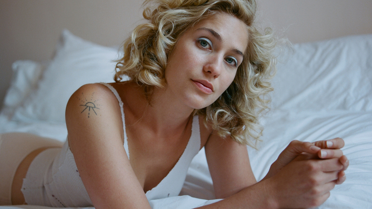 The Sessions at Midori House: Lola Kirke