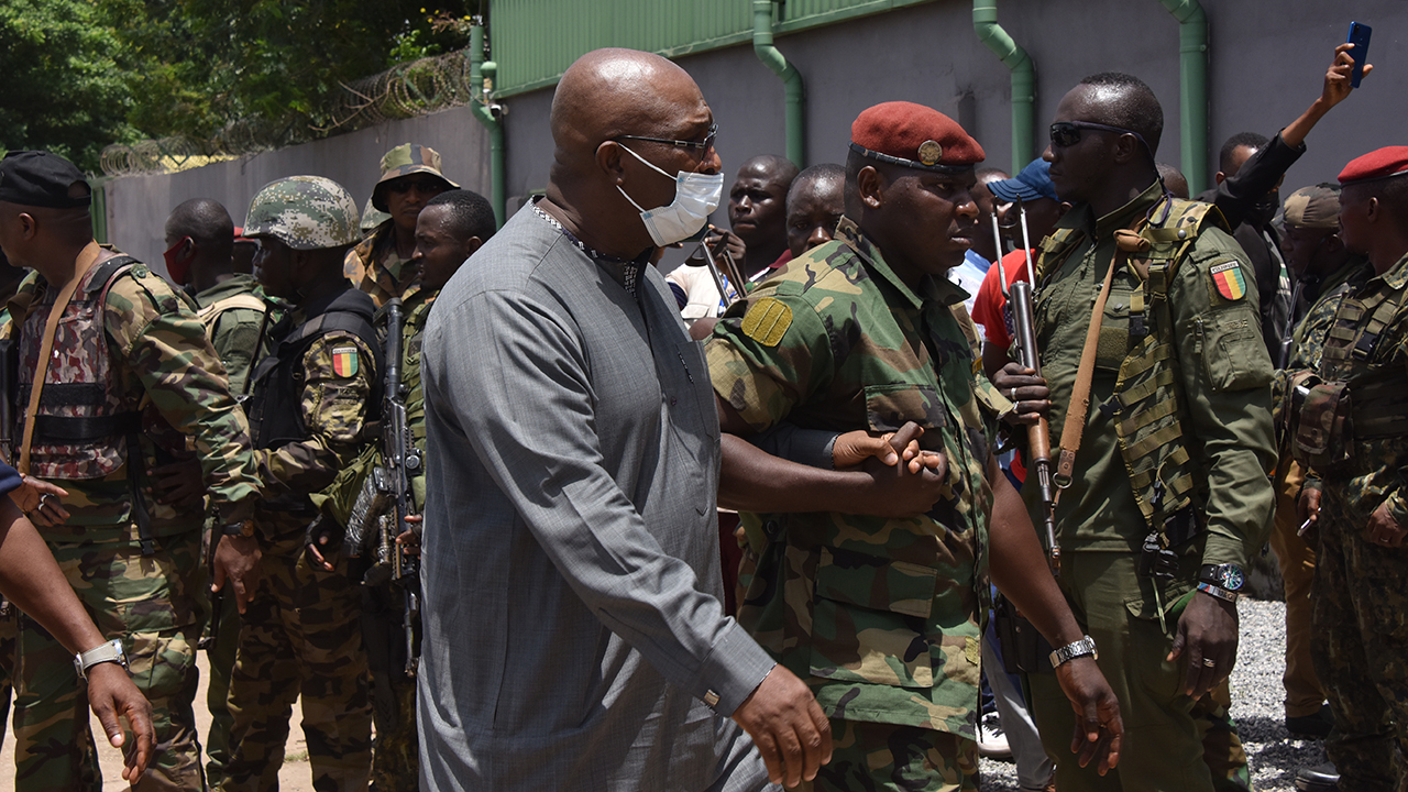 Guinea: back under military rule