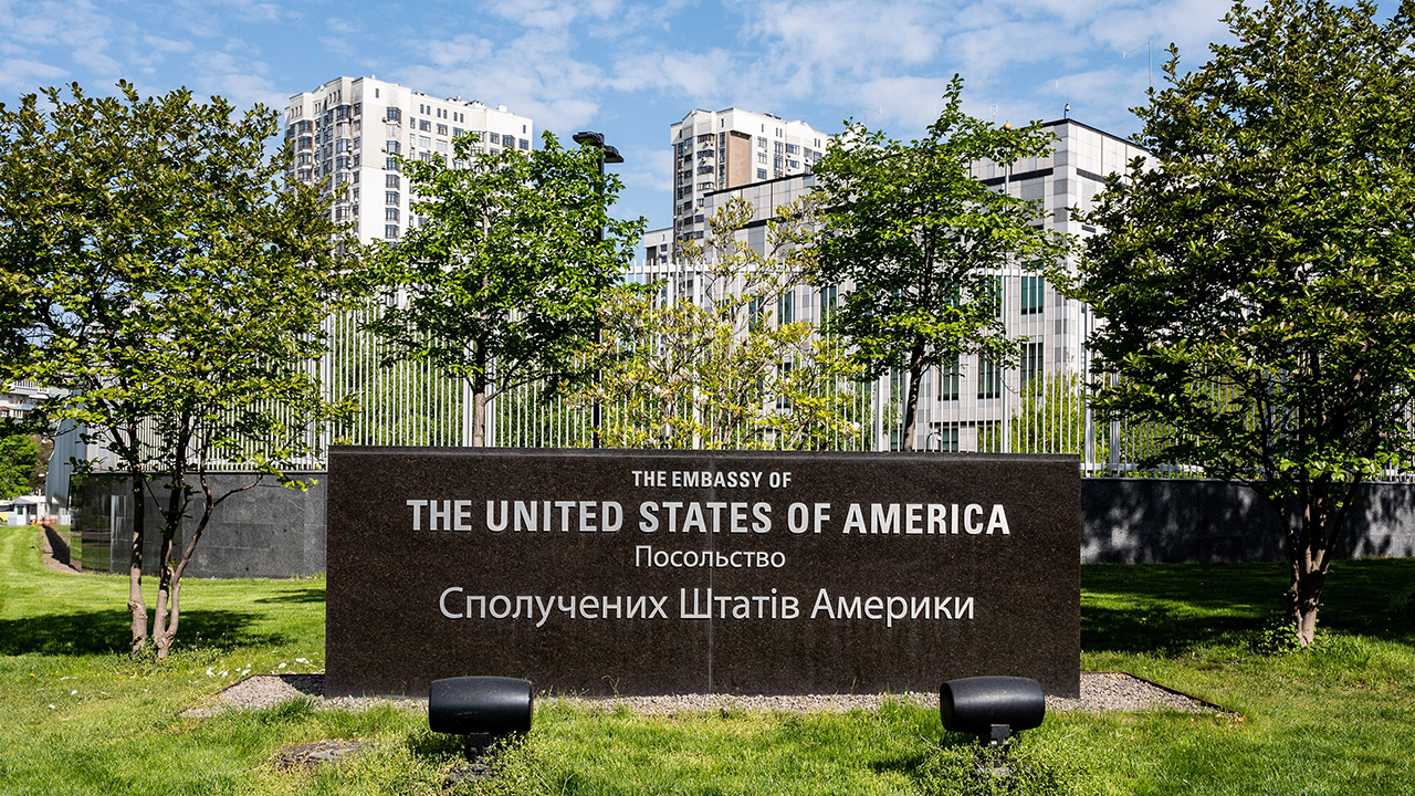US shuts Kyiv embassy ahead of potential air strike