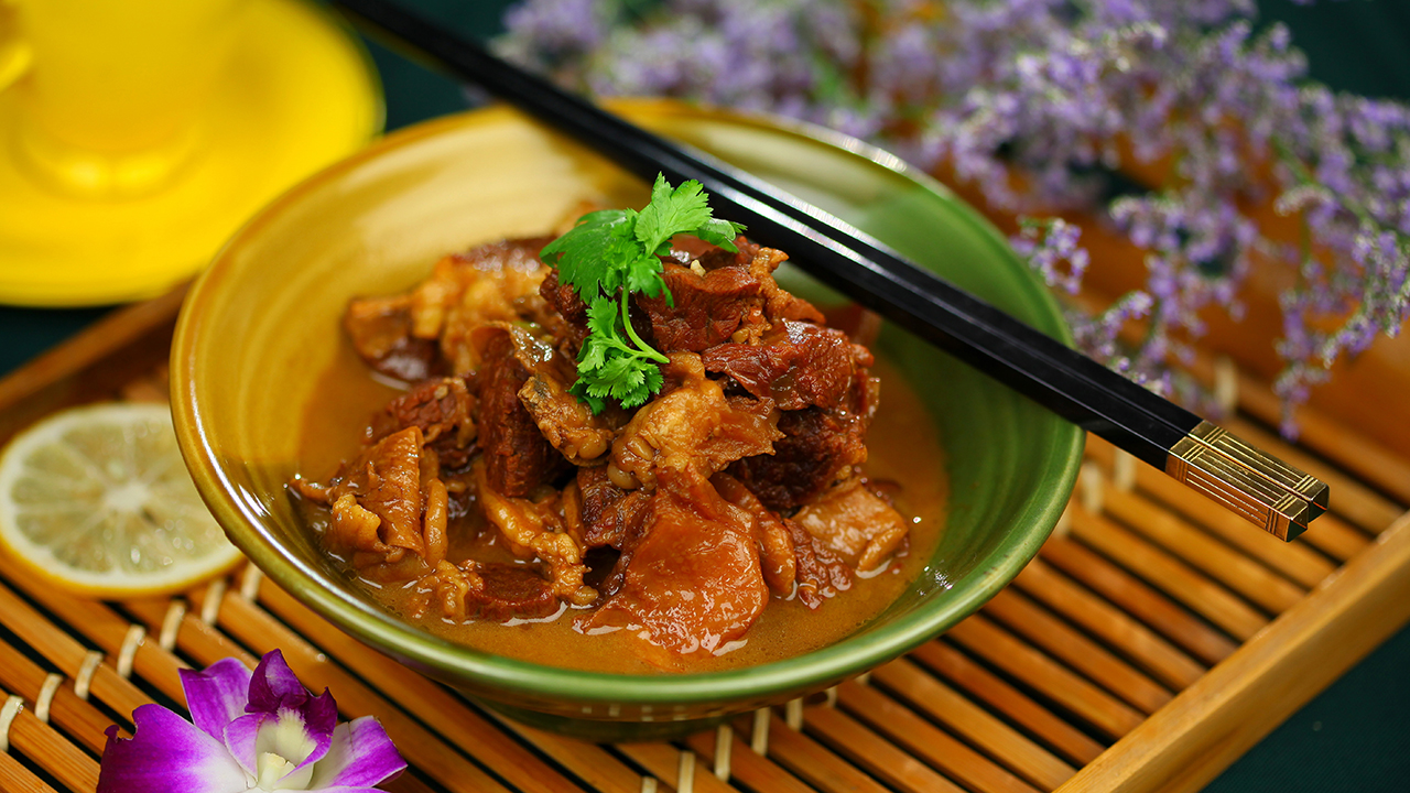 How Chinese is Chinese cuisine?