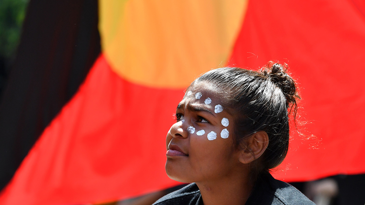 Explainer 300: Australia: Waving the flag
