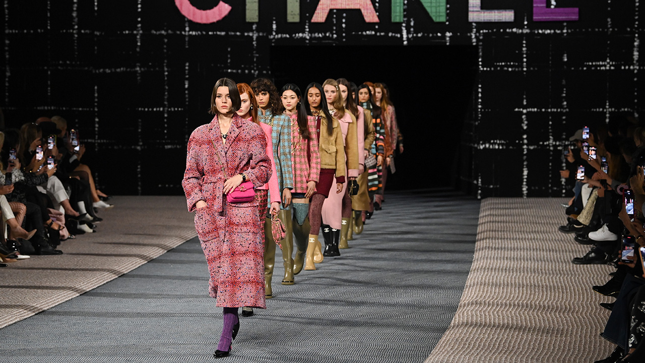 Extra: Paris Fashion Week