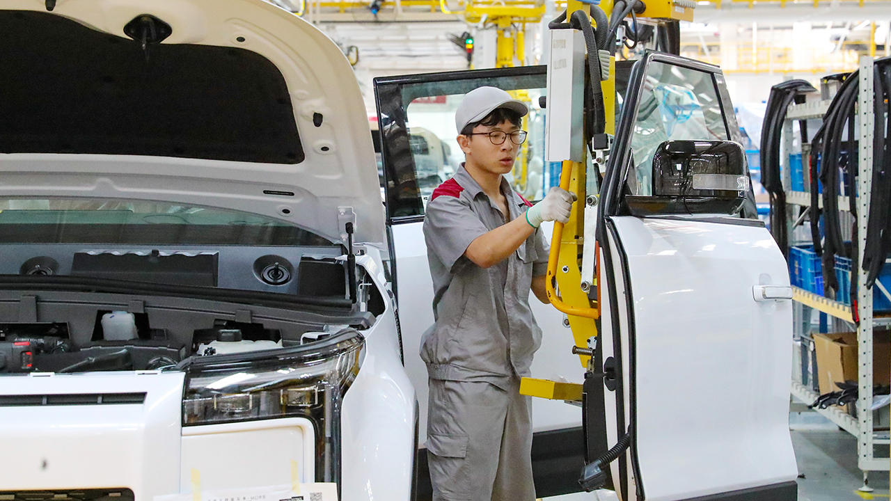 EU slaps China with new tariffs