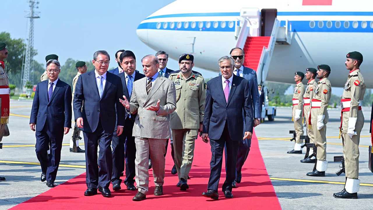 The SCO summit begins in Islamabad and China holds military drills near Taiwan
