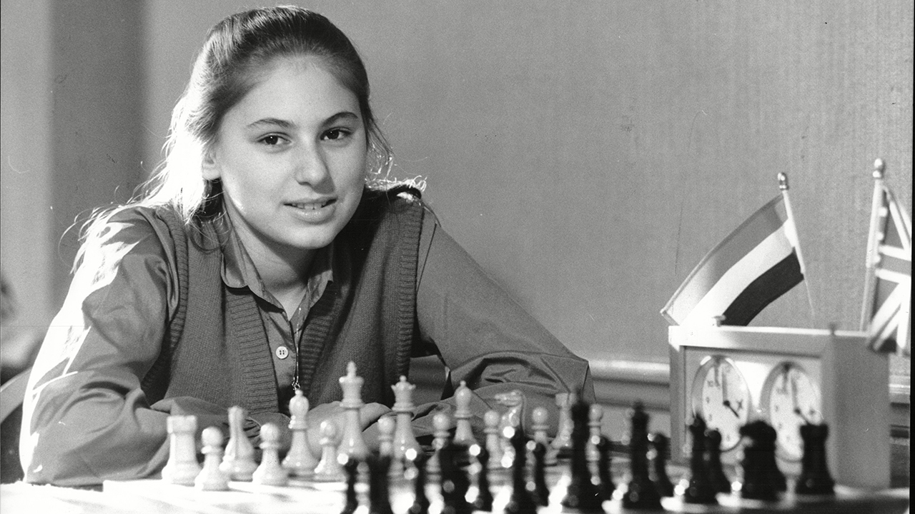 Checkmate: chess and politics