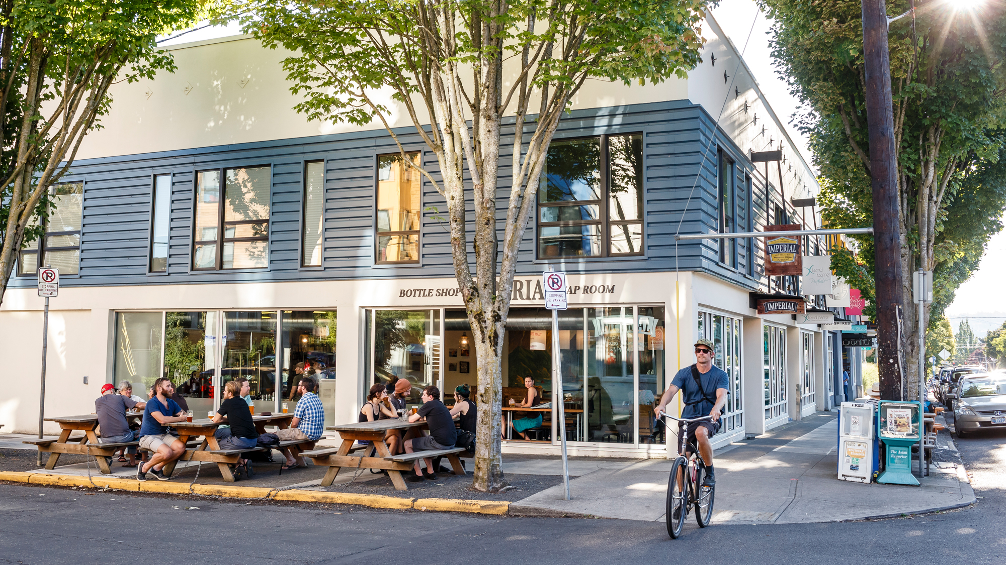 From e-commerce to bricks and mortar