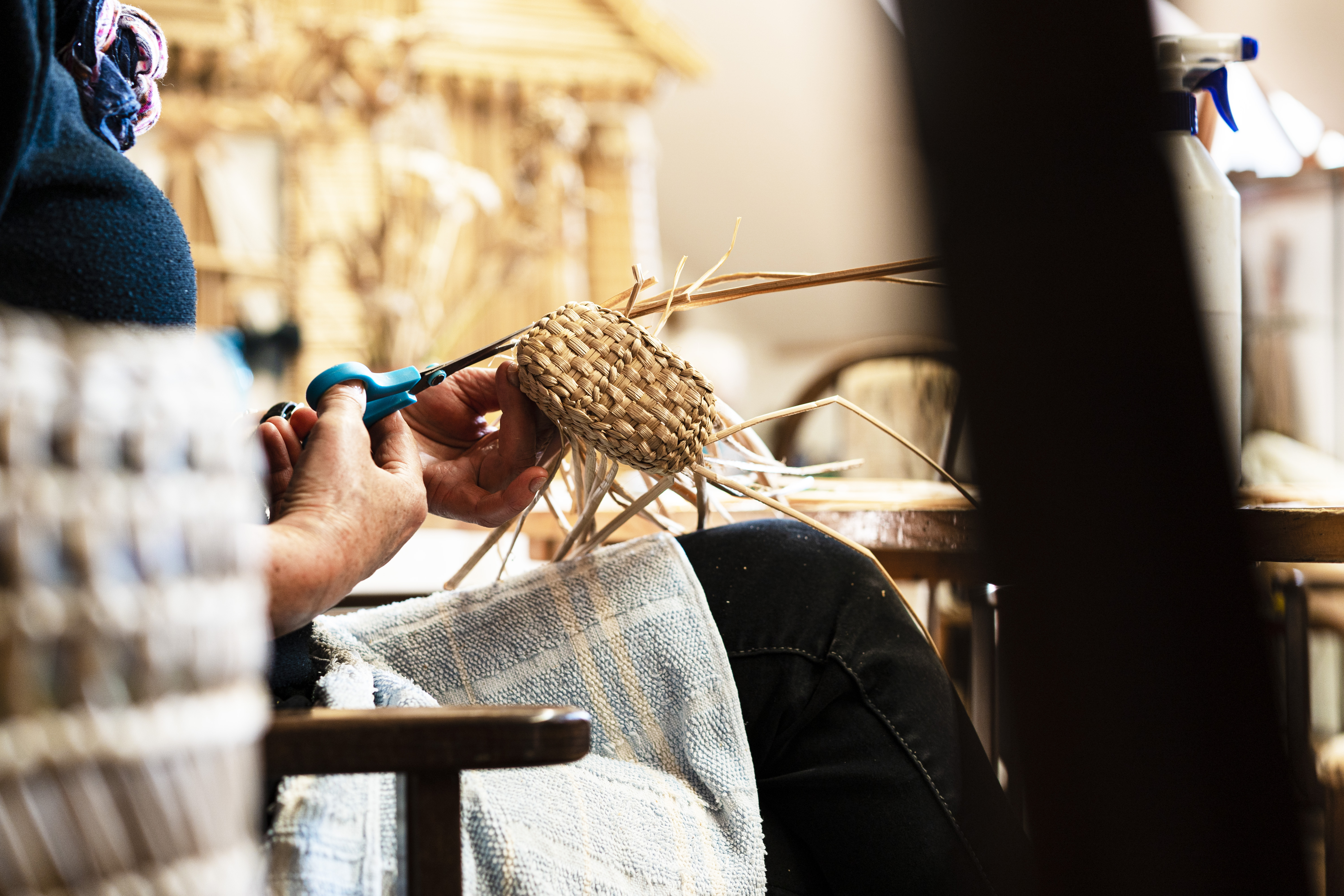 Extra: Hungarian weaving