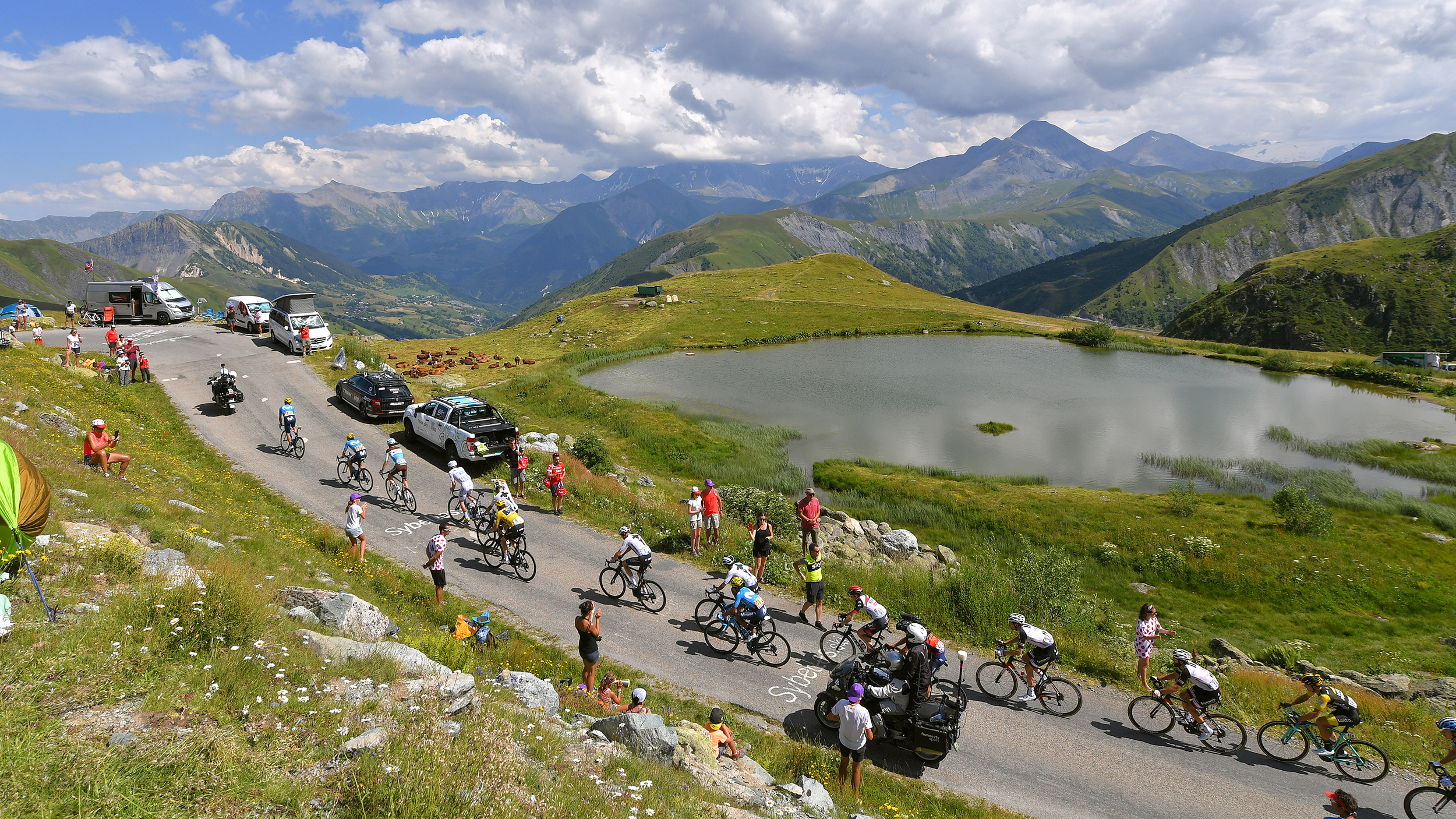 How to feed a Tour de France cyclist?