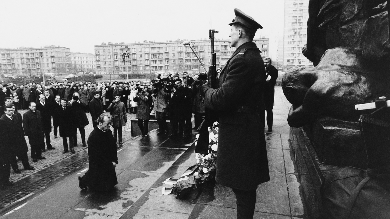 Living with the past: the Second World War