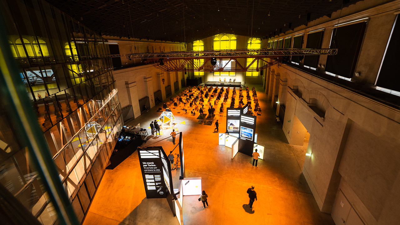 Utopian Hours: the city at stake